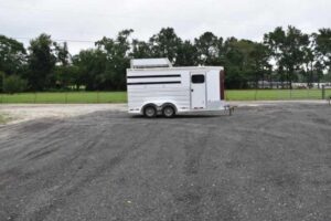 2012-cm-3hbp-3-horse-trailer.jpg 2012 CM 3HBP 3 Horse Trailer